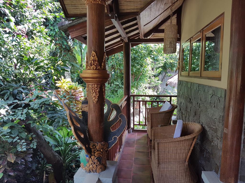 Villa Bale Seni Mataram Extérieur photo