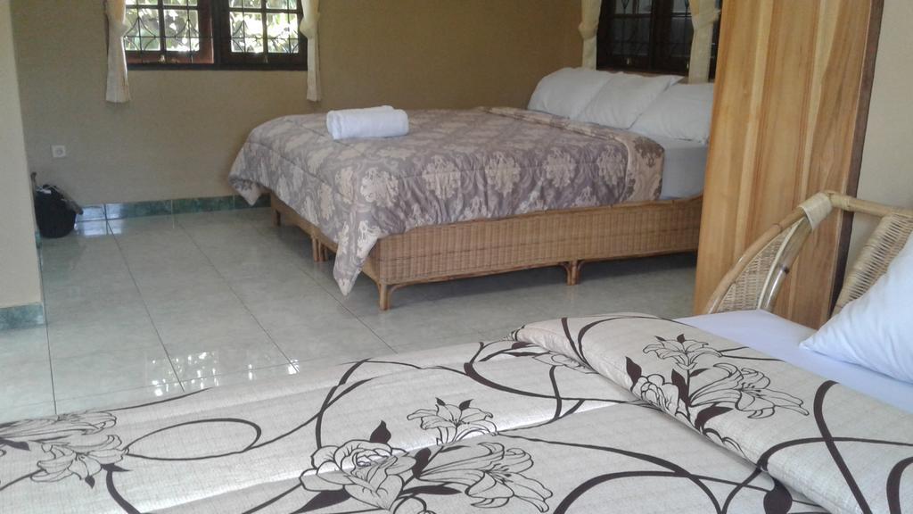 Villa Bale Seni Mataram Extérieur photo